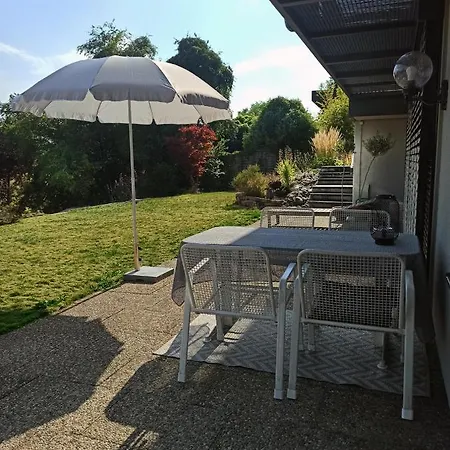 Grosse Ferienwohnung In Traumhafter Hanglage 5 Personen Naehe Legoland アパート Echenbrunn